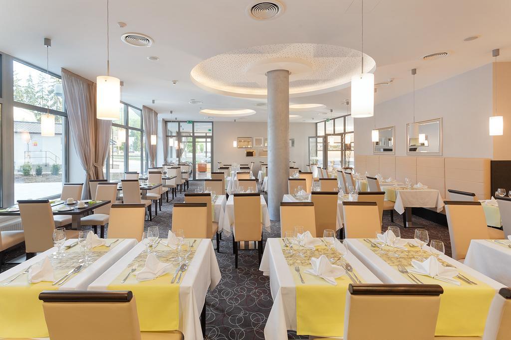 Wellness Hotel Panorama Trenčianske Teplice المظهر الخارجي الصورة